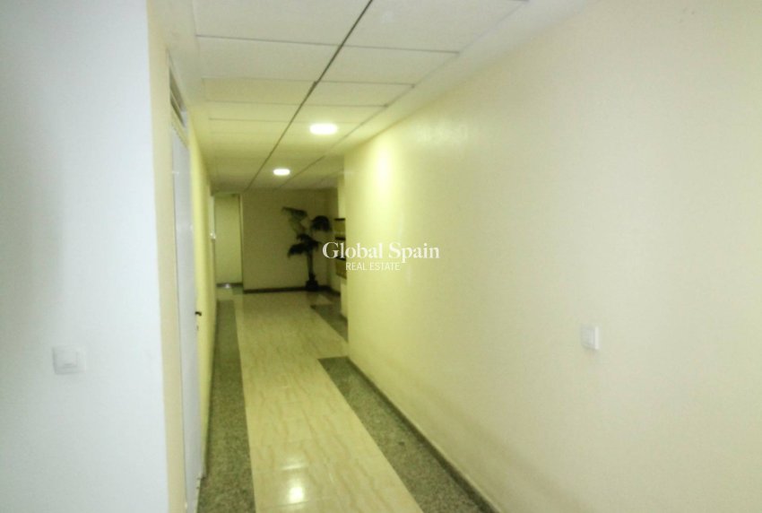 Revente - APPARTEMENT -
TORREVIEJA - Center