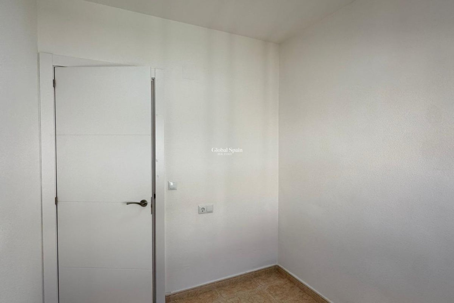 Revente - APPARTEMENT -
TORREVIEJA - Center