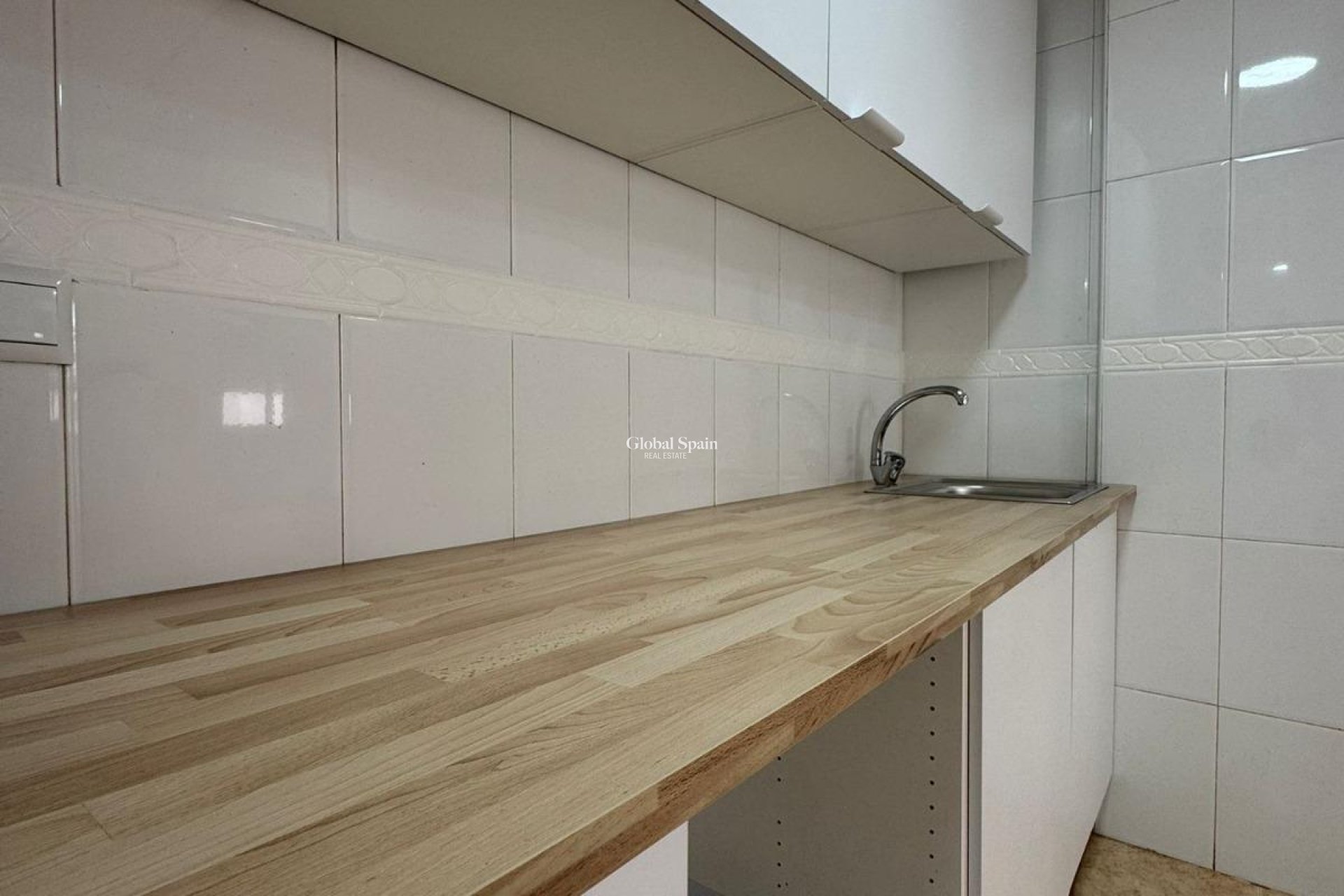 Revente - APPARTEMENT -
TORREVIEJA - Center