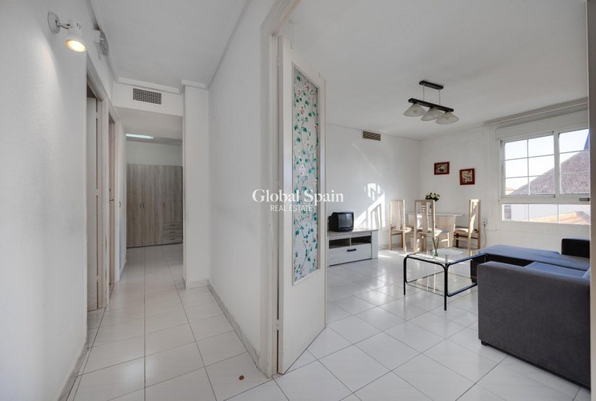 Revente - APPARTEMENT -
TORREVIEJA - Center