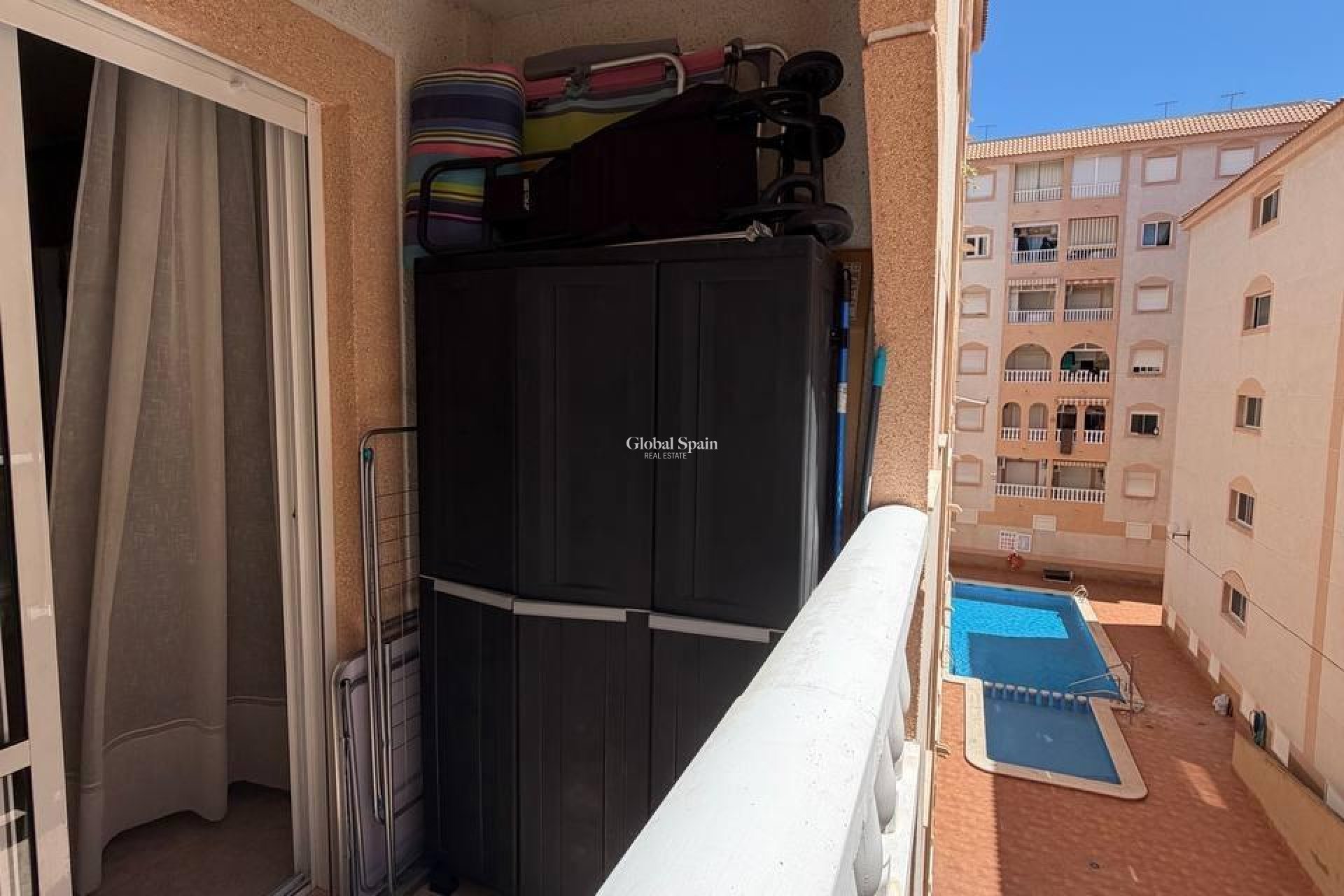 Revente - APPARTEMENT -
TORREVIEJA - Center