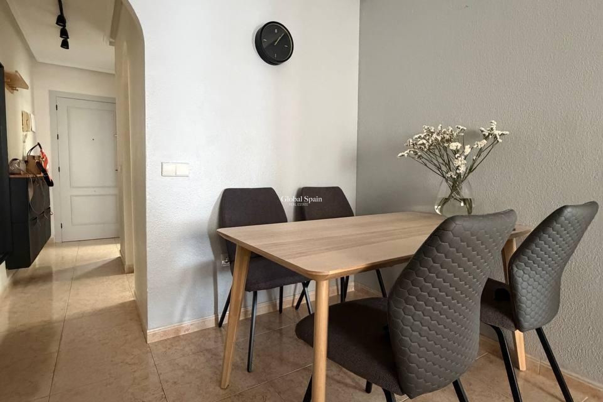 Revente - APPARTEMENT -
TORREVIEJA - Center