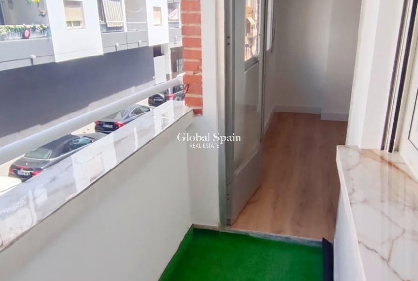 Revente - APPARTEMENT -
TORREVIEJA - Center