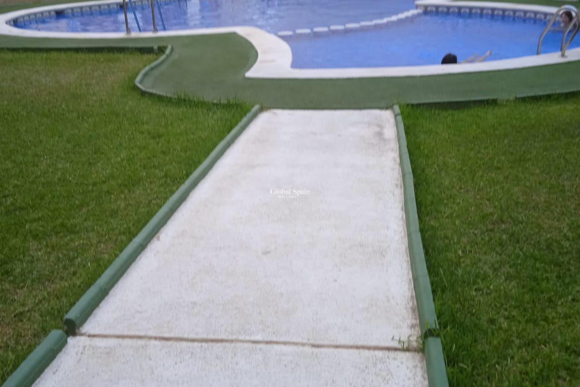 Revente - APPARTEMENT -
TORREVIEJA - Center