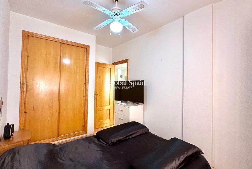 Revente - APPARTEMENT -
TORREVIEJA - Center