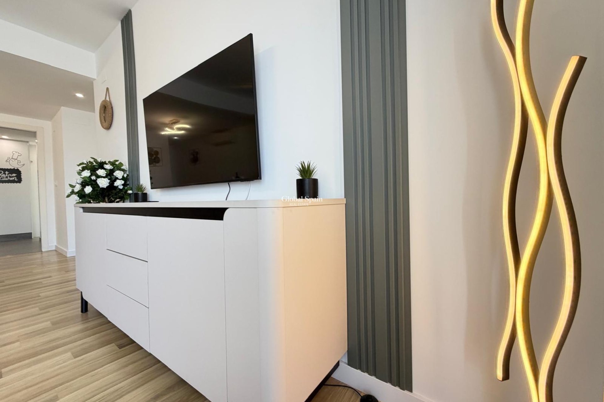 Revente - APPARTEMENT -
TORREVIEJA - Center