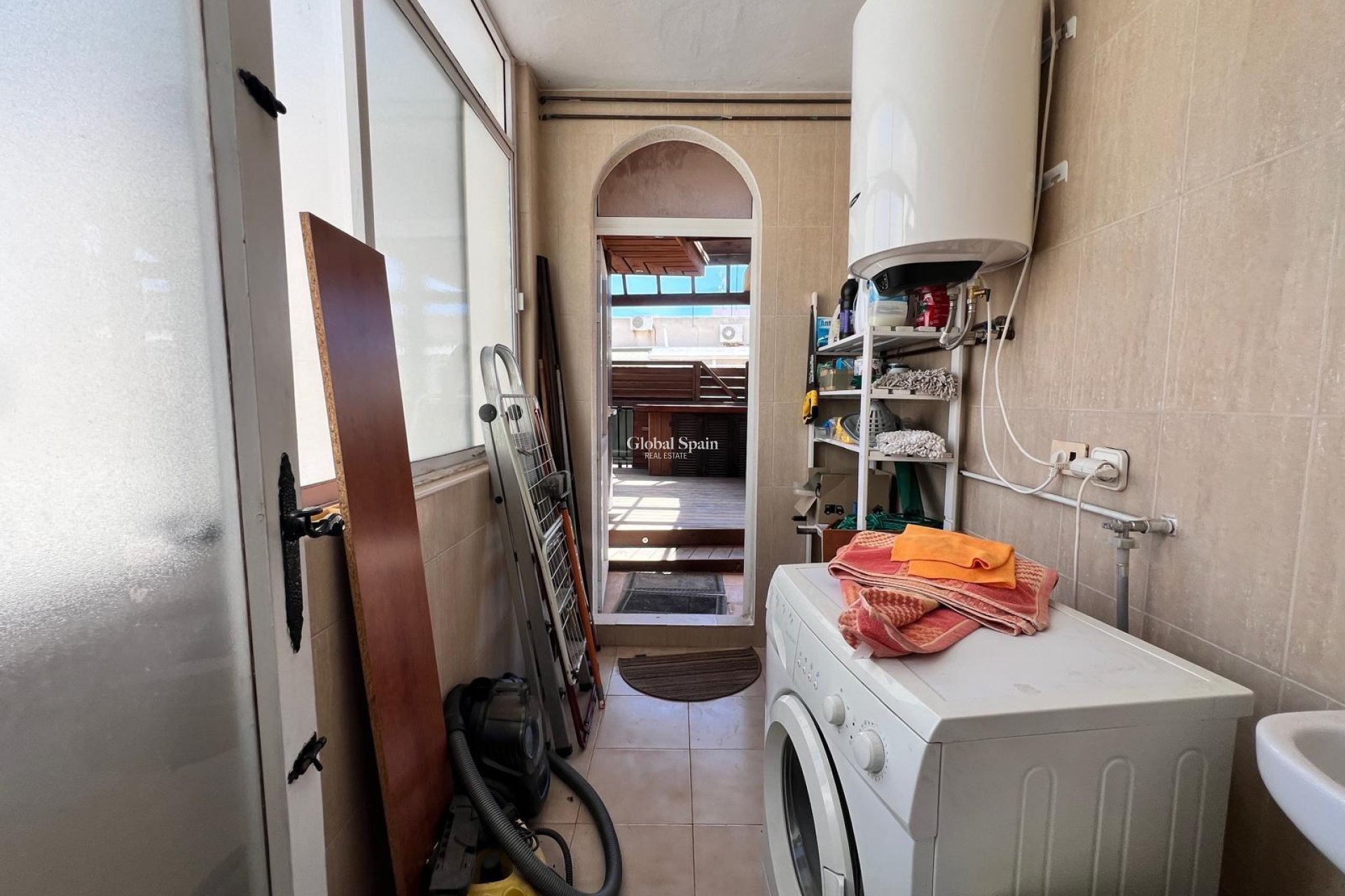 Revente - APPARTEMENT -
TORREVIEJA - Center