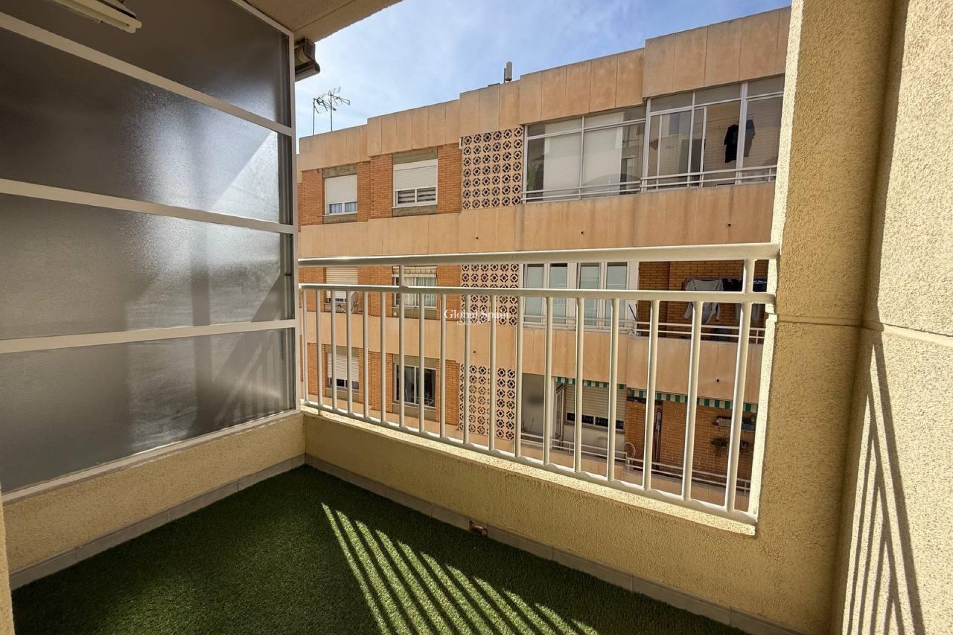 Revente - APPARTEMENT -
TORREVIEJA - Center