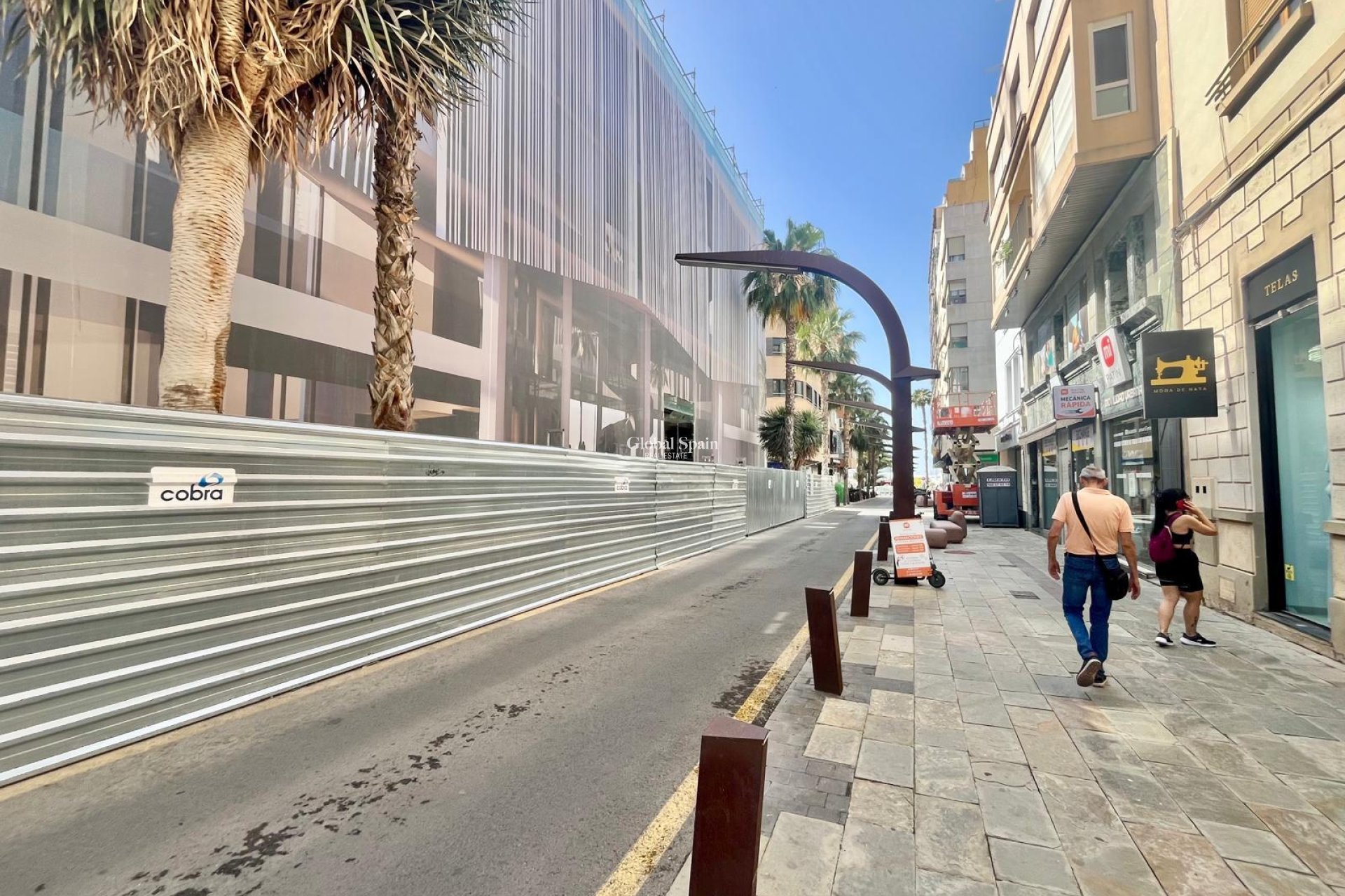 Revente - APPARTEMENT -
TORREVIEJA - Center