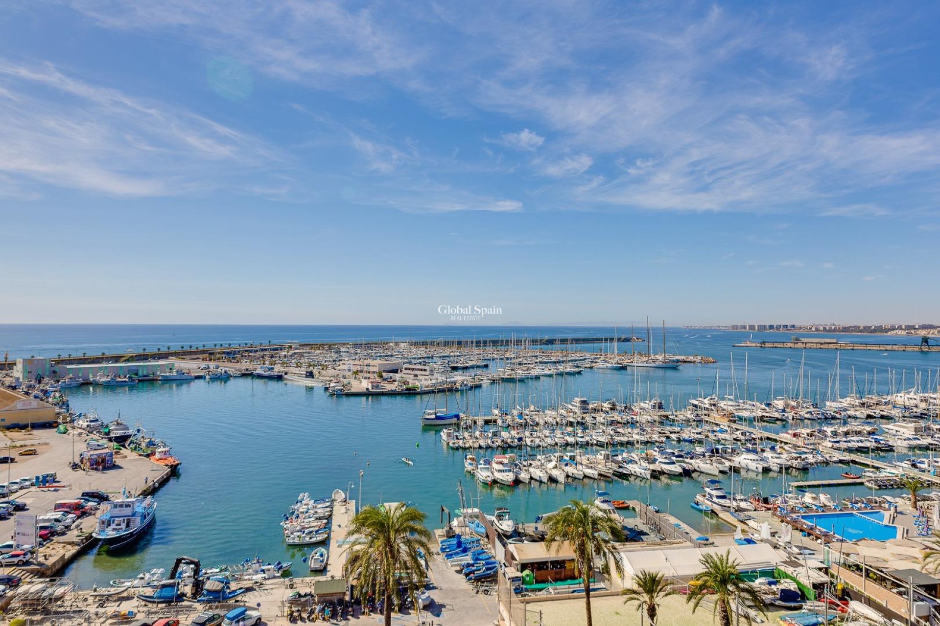 Revente - APPARTEMENT -
TORREVIEJA - Center