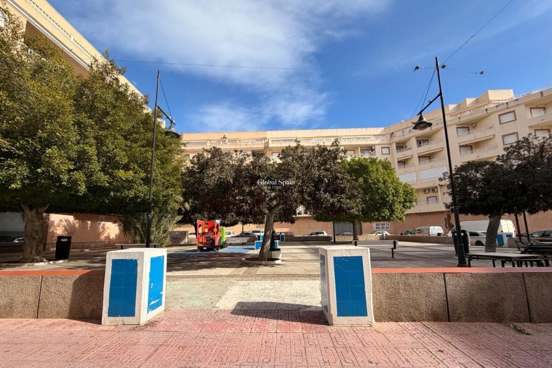Revente - APPARTEMENT -
TORREVIEJA - Center