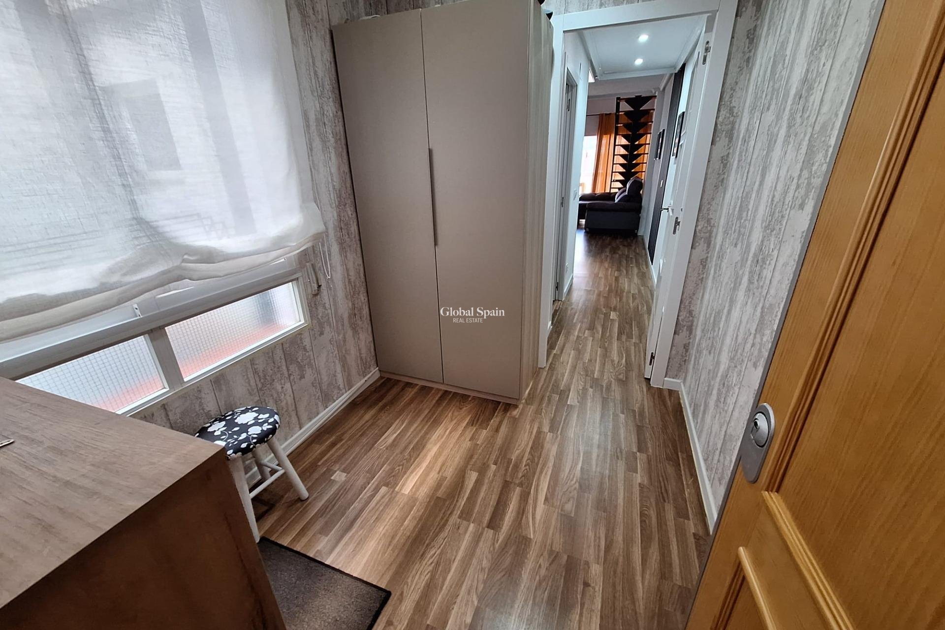 Revente - APPARTEMENT -
TORREVIEJA - Center