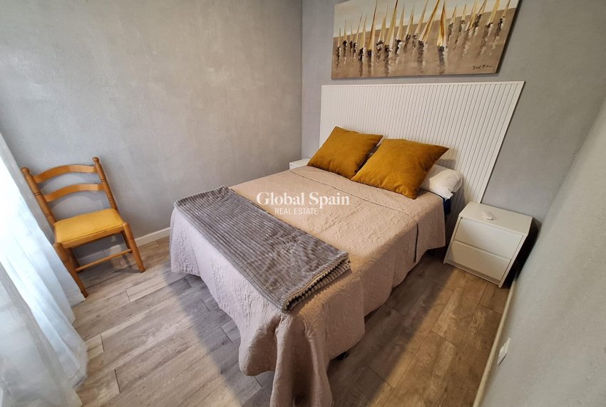 Revente - APPARTEMENT -
TORREVIEJA - Center
