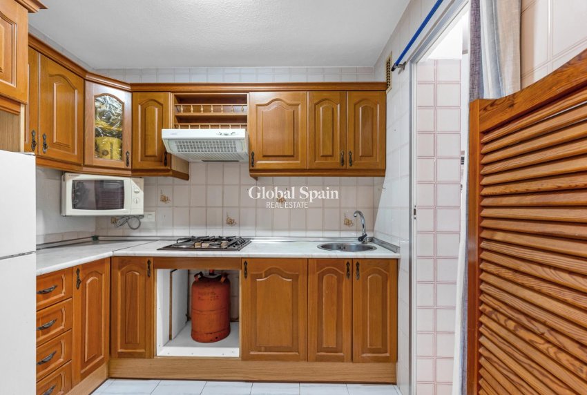 Revente - APPARTEMENT -
TORREVIEJA - Center