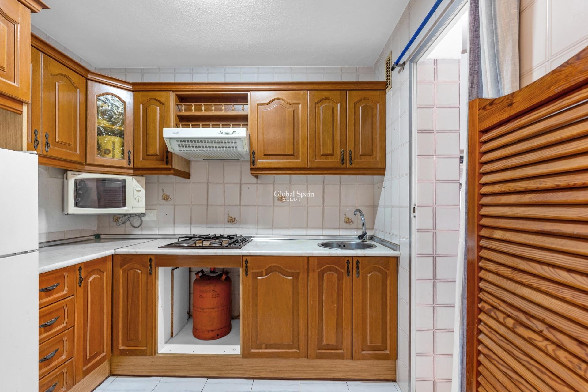 Revente - APPARTEMENT -
TORREVIEJA - Center