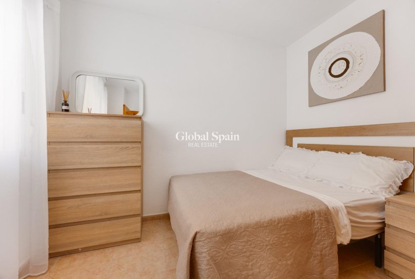 Revente - APPARTEMENT -
TORREVIEJA - Center