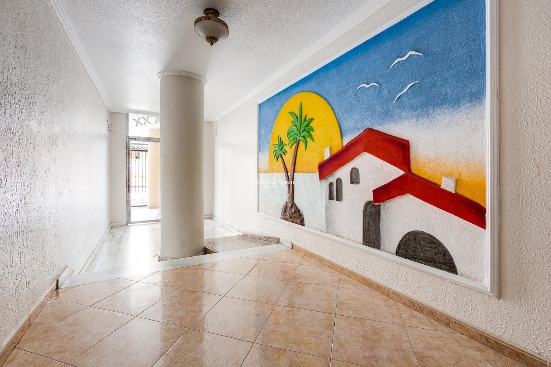 Revente - APPARTEMENT -
TORREVIEJA - Center