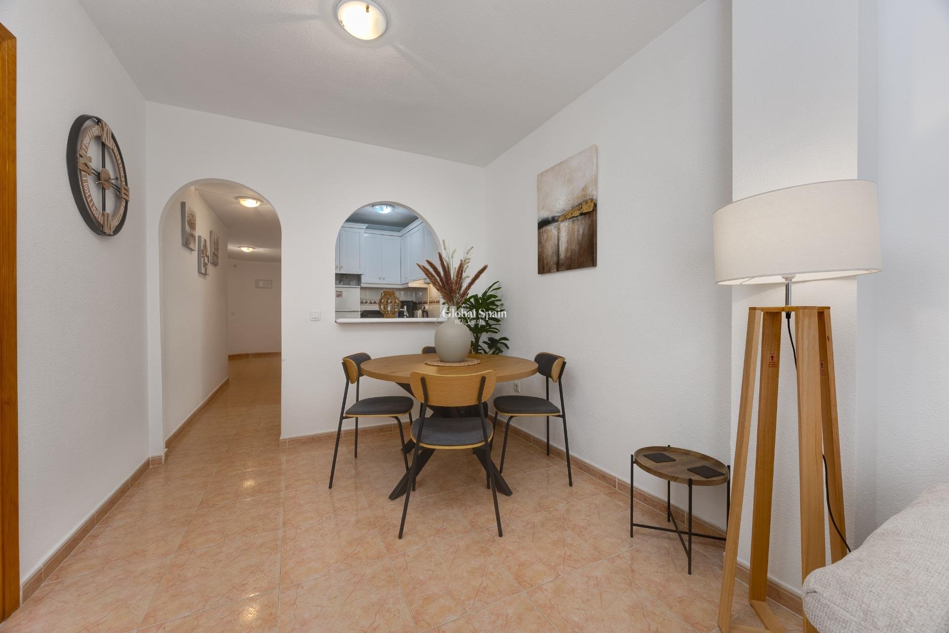 Revente - APPARTEMENT -
TORREVIEJA - Center