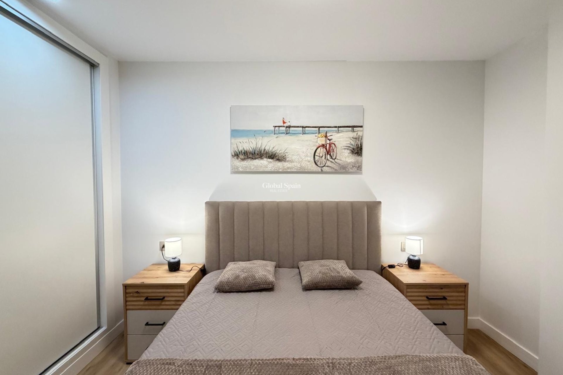 Revente - APPARTEMENT -
TORREVIEJA - Center