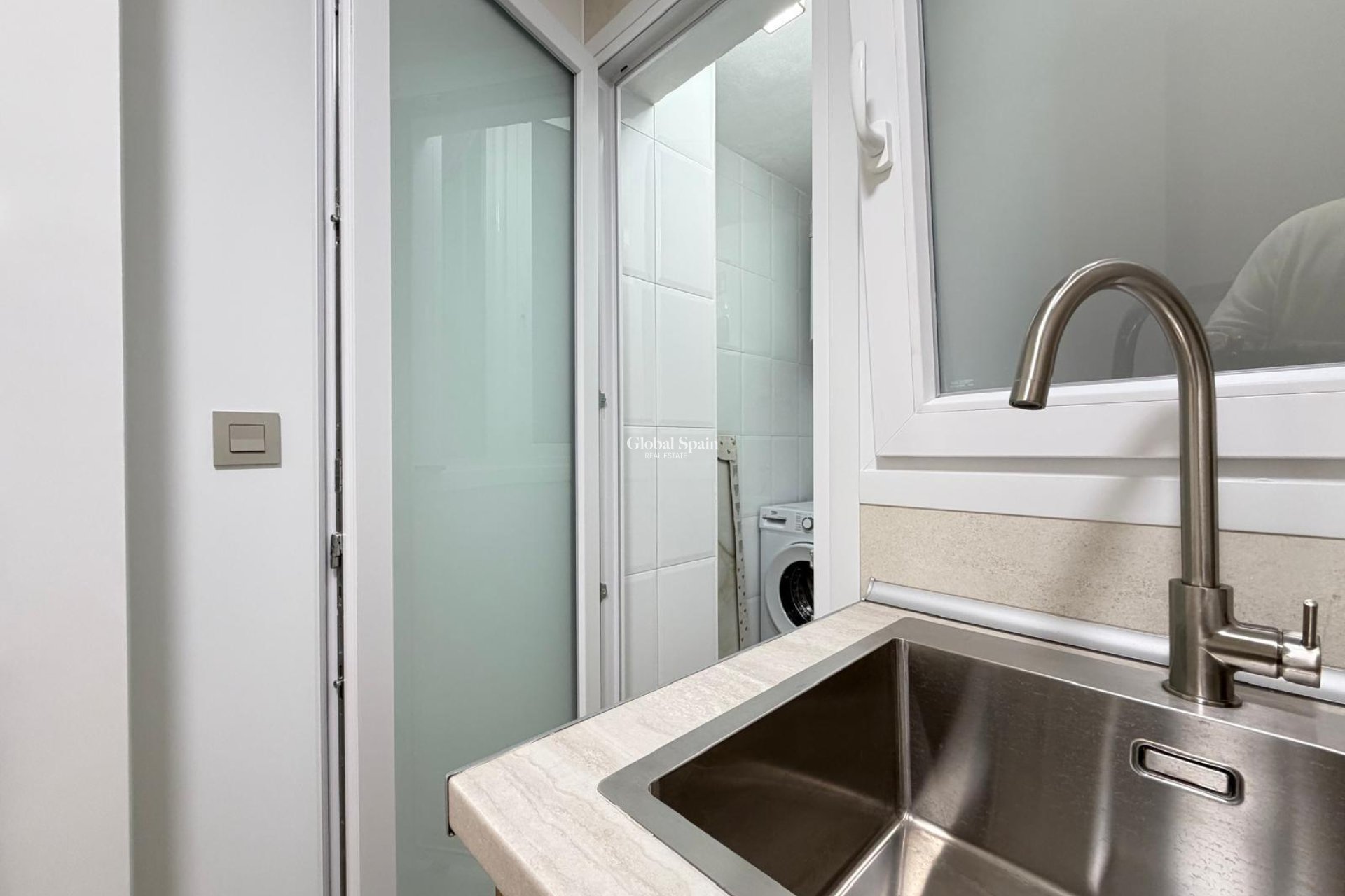 Revente - APPARTEMENT -
TORREVIEJA - Center