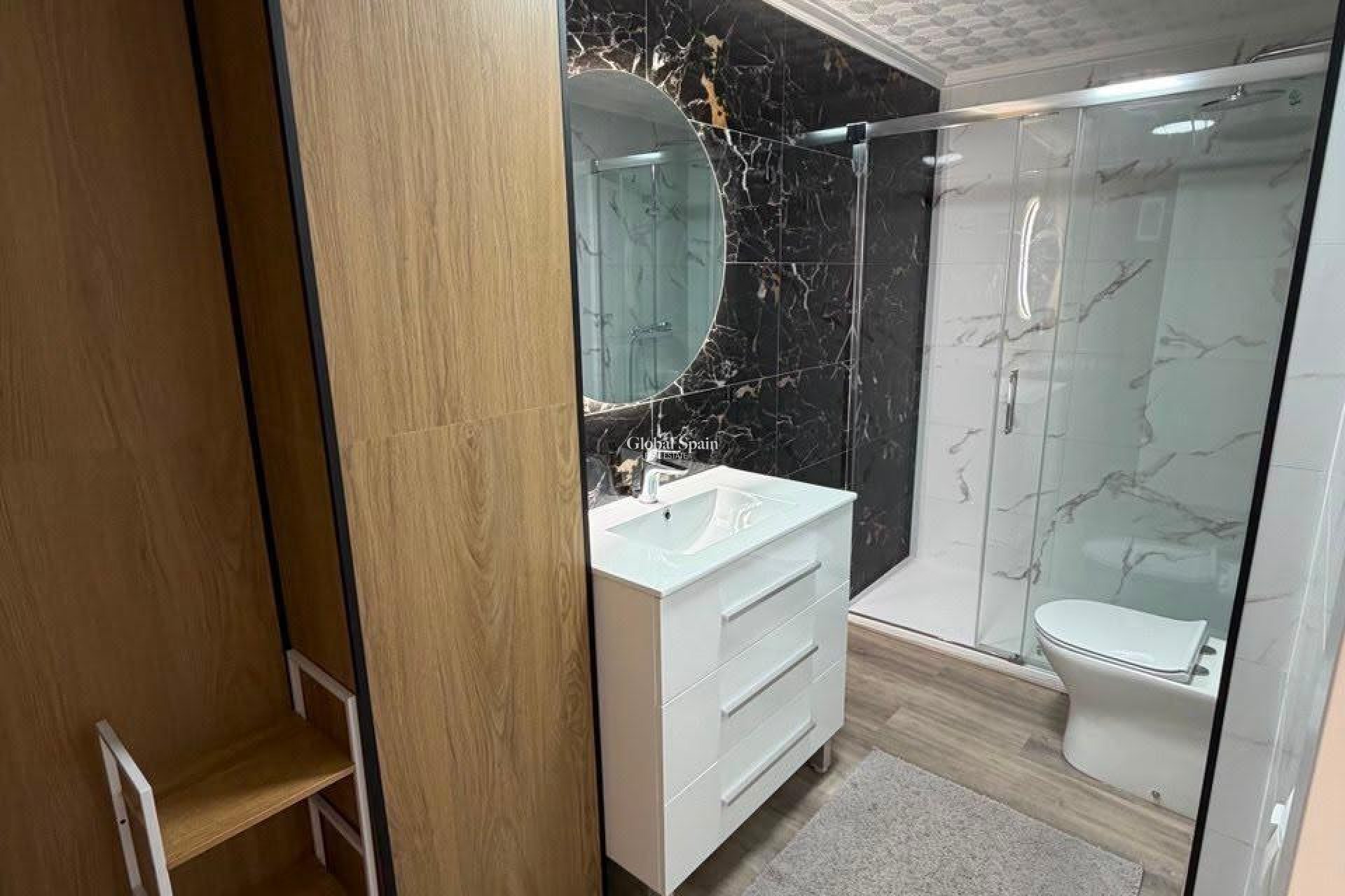 Revente - APPARTEMENT -
TORREVIEJA - Center