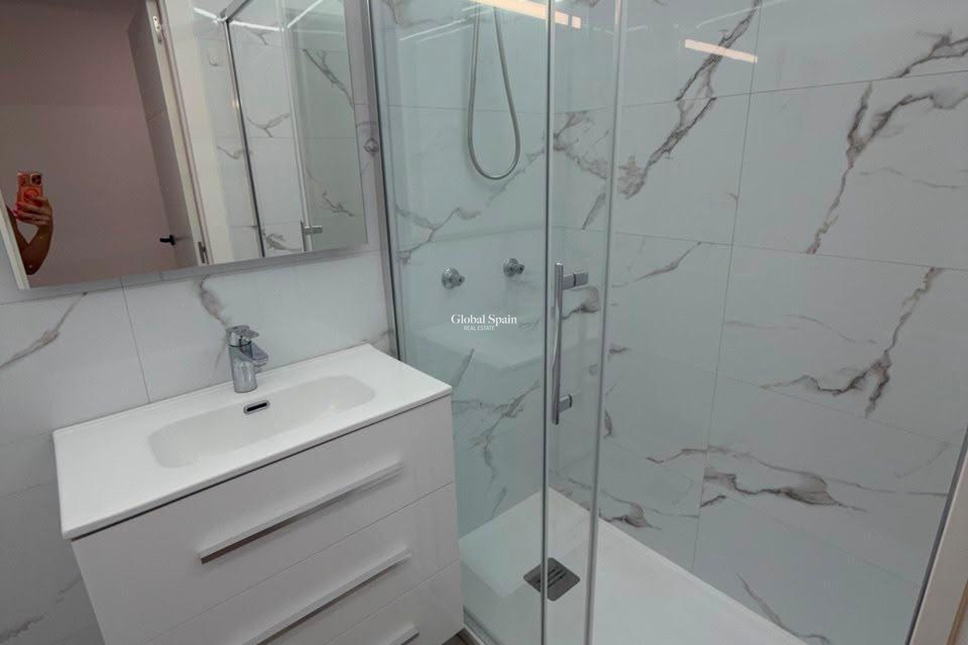Revente - APPARTEMENT -
TORREVIEJA - Center
