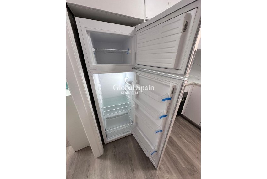 Revente - APPARTEMENT -
TORREVIEJA - Centro - Muelle Pesquero