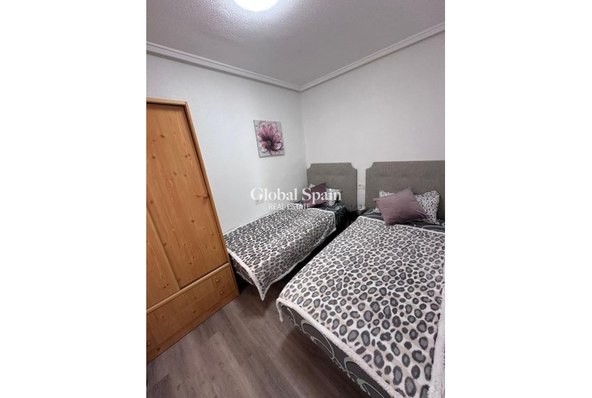 Revente - APPARTEMENT -
TORREVIEJA - Centro - Muelle Pesquero