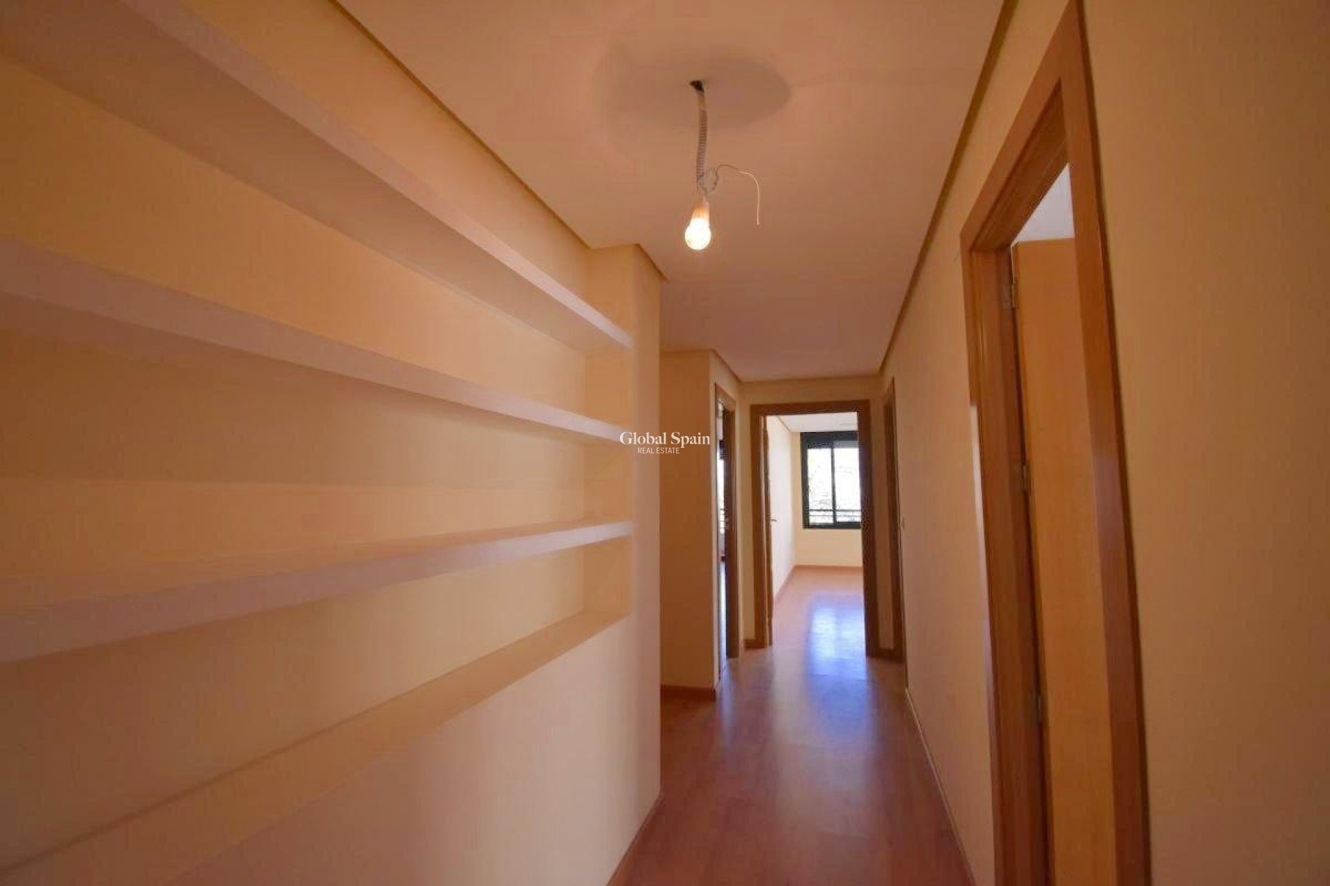 Revente - APPARTEMENT -
TORREVIEJA - Centro - Muelle Pesquero