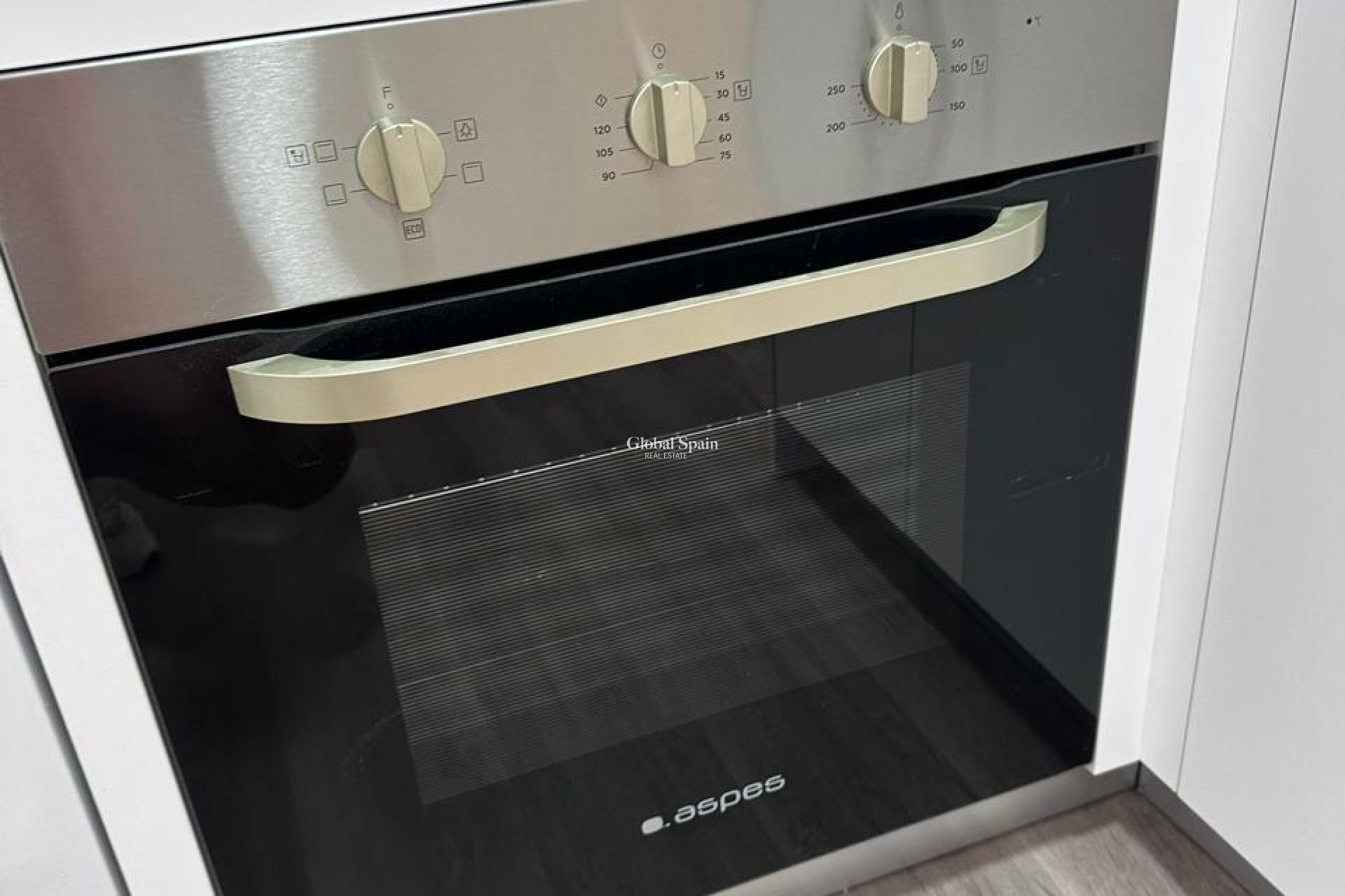 Revente - APPARTEMENT -
TORREVIEJA - Centro - Muelle Pesquero