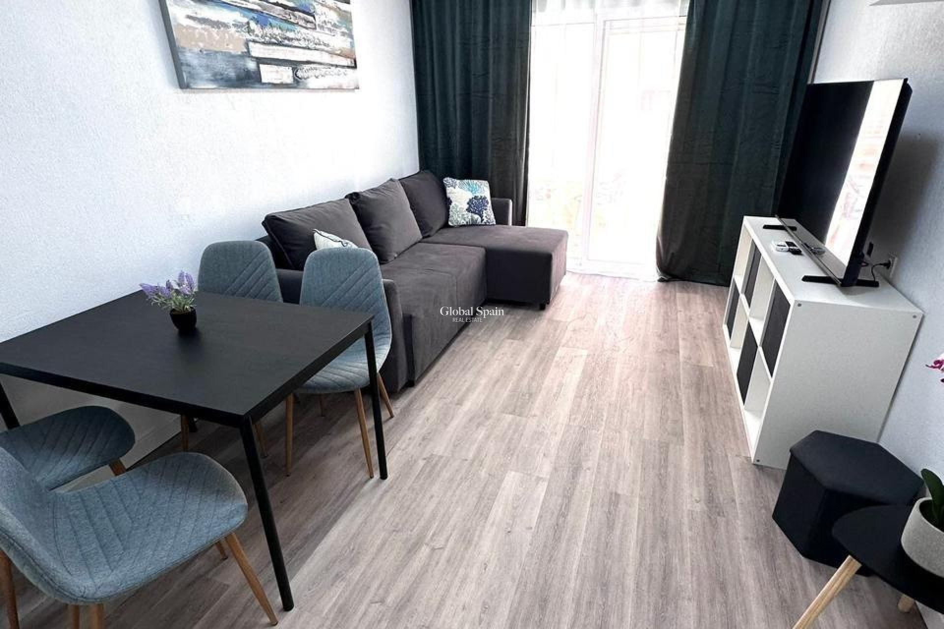 Revente - APPARTEMENT -
TORREVIEJA - Centro - Muelle Pesquero