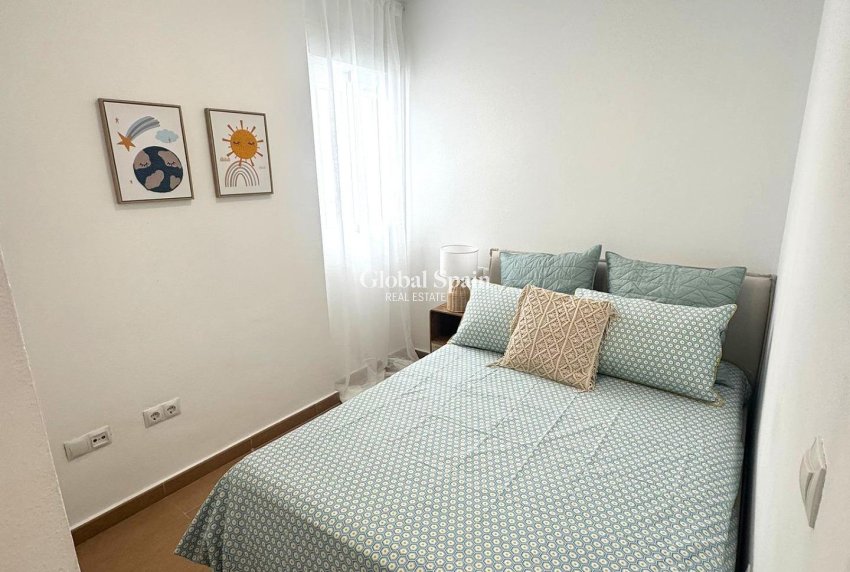Revente - APPARTEMENT -
TORREVIEJA - Centro - Muelle Pesquero