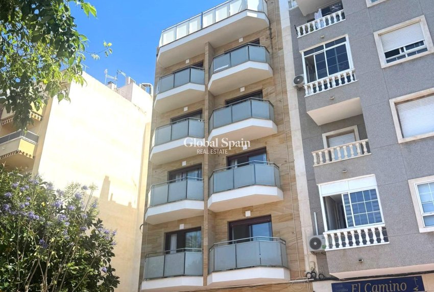 Revente - APPARTEMENT -
TORREVIEJA - Centro - Muelle Pesquero