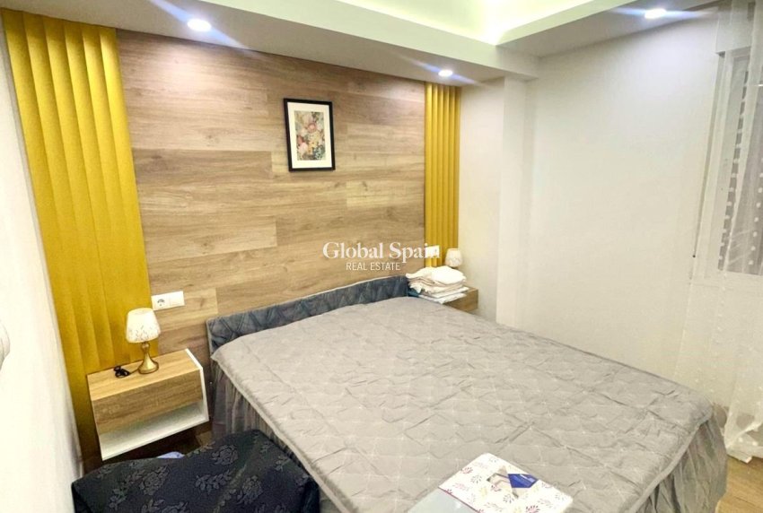 Revente - APPARTEMENT -
TORREVIEJA - Centro - Muelle Pesquero