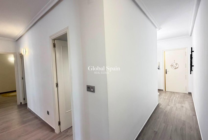 Revente - APPARTEMENT -
TORREVIEJA - Centro - Muelle Pesquero
