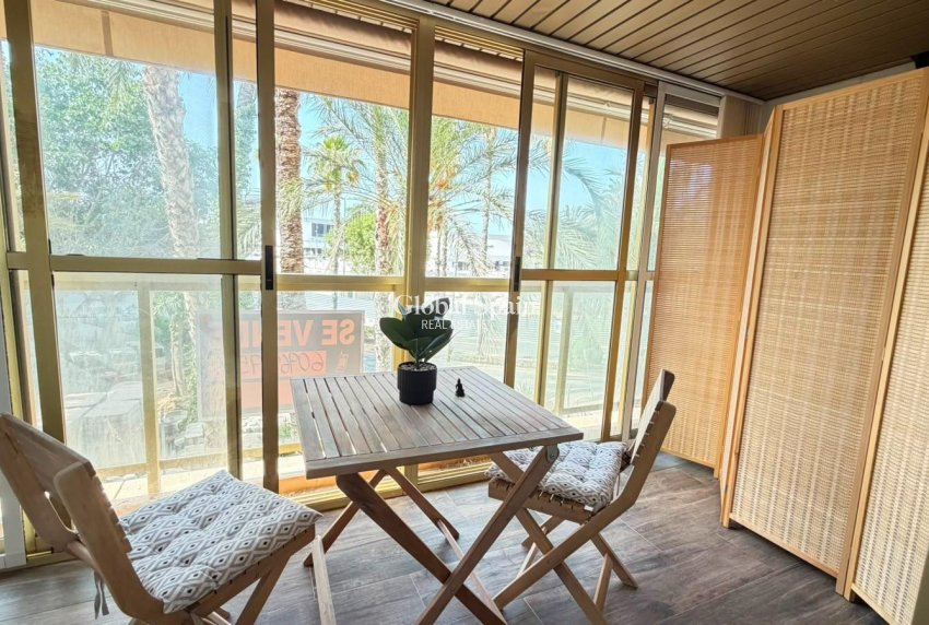 Revente - APPARTEMENT -
TORREVIEJA - Centro - Muelle Pesquero
