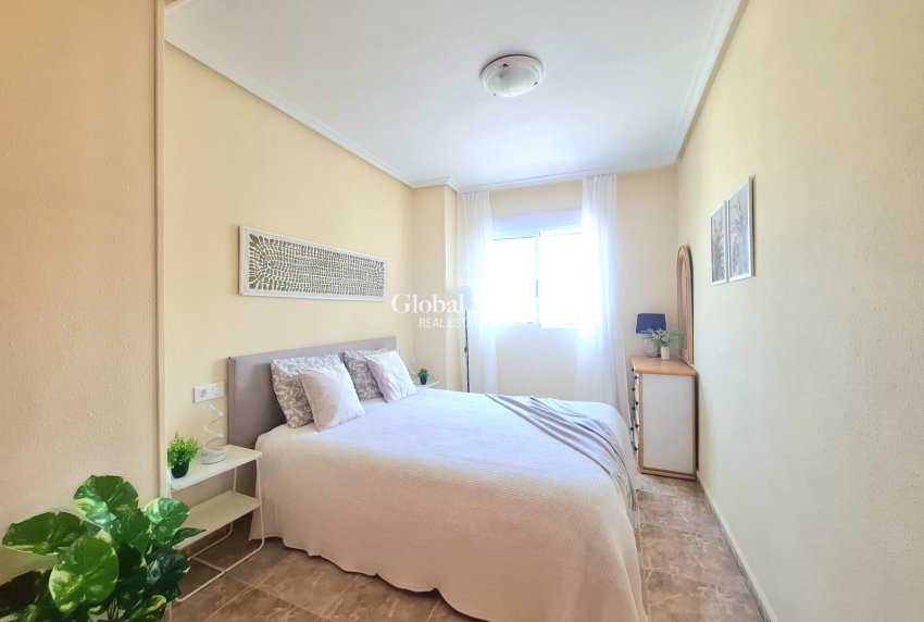 Revente - Appartement -
TORREVIEJA - Centro