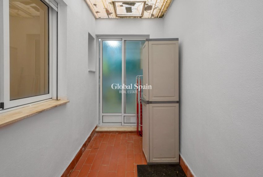 Revente - Appartement -
TORREVIEJA - Centro