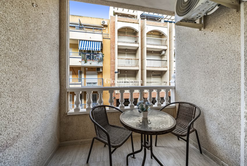 Revente - Appartement -
TORREVIEJA - Centro