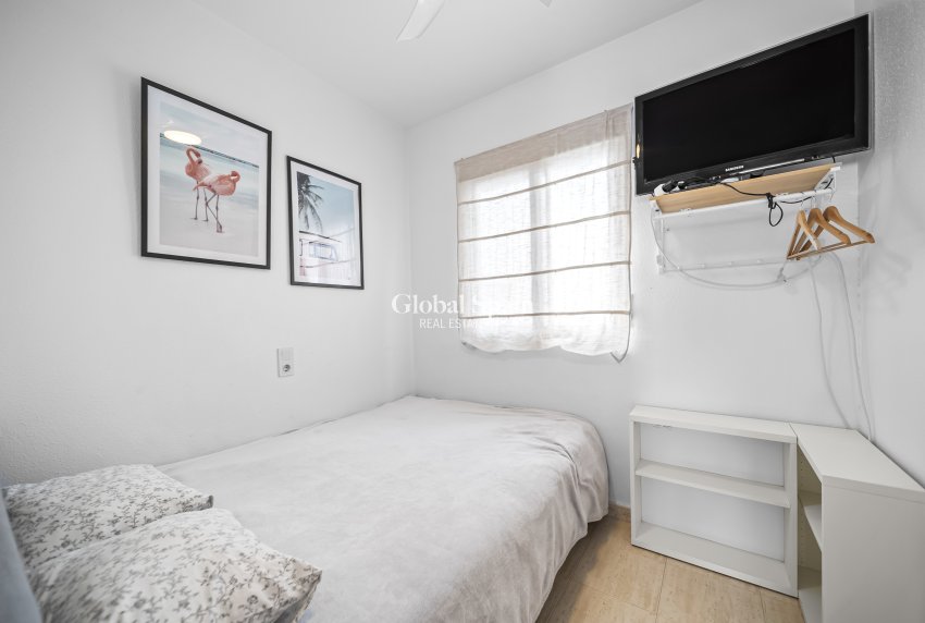 Revente - APPARTEMENT -
TORREVIEJA - Centro