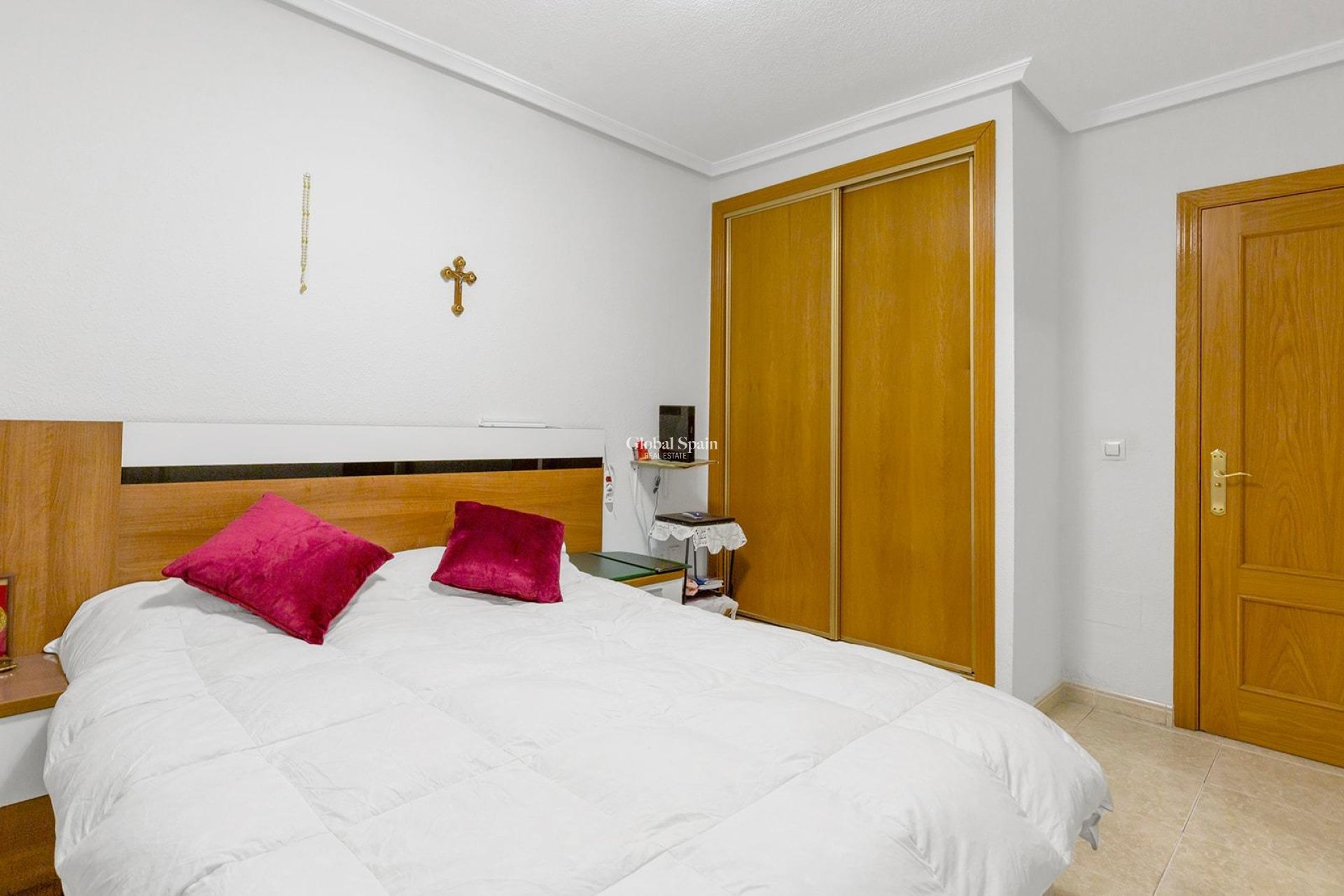 Revente - APPARTEMENT -
TORREVIEJA - Centro