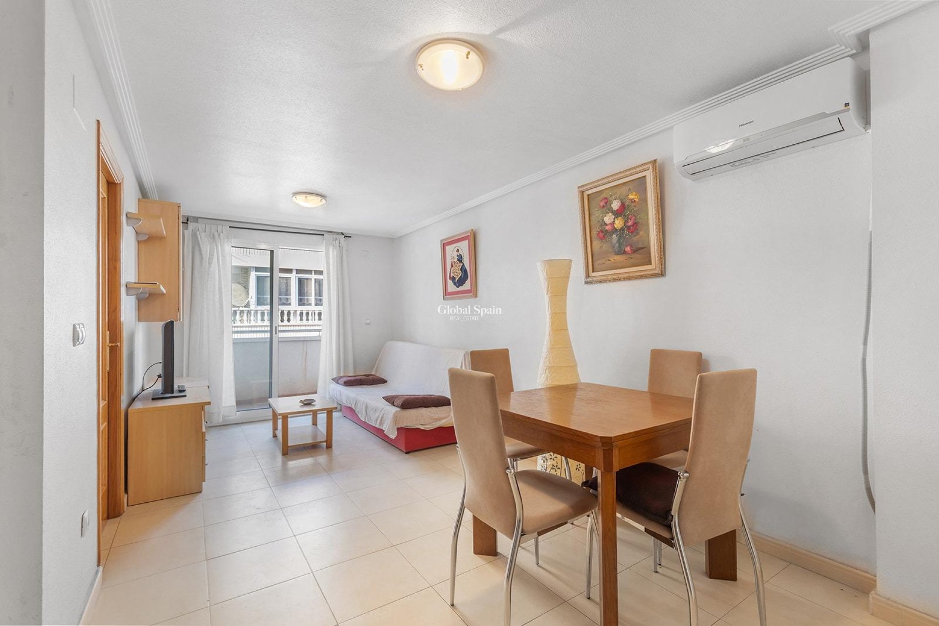 Revente - APPARTEMENT -
TORREVIEJA - Centro