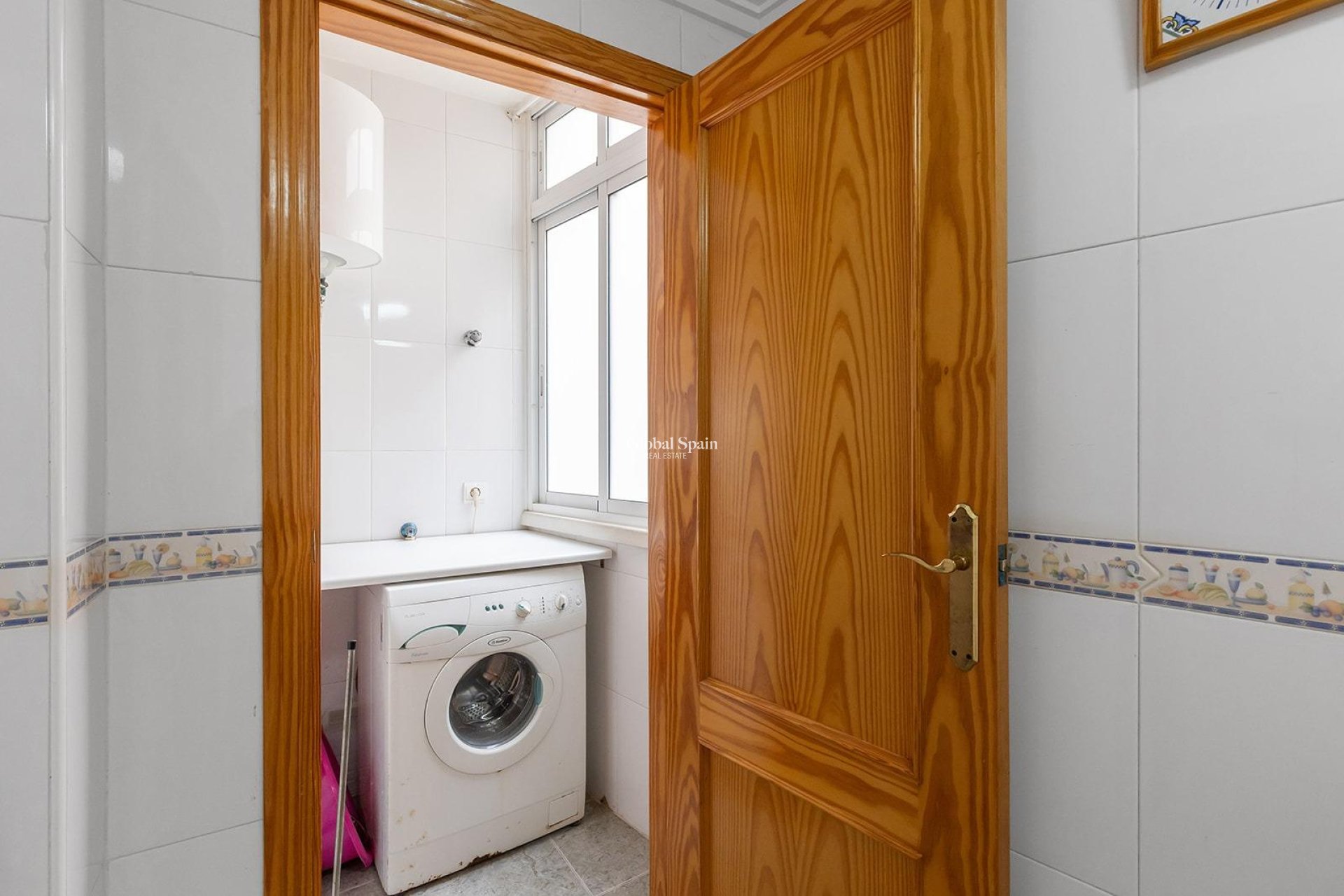 Revente - APPARTEMENT -
TORREVIEJA - Centro