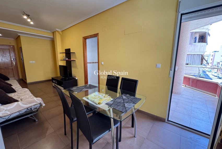 Revente - Appartement -
TORREVIEJA - Centro