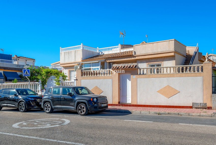 Revente - APPARTEMENT -
TORREVIEJA - Costa Blanca South