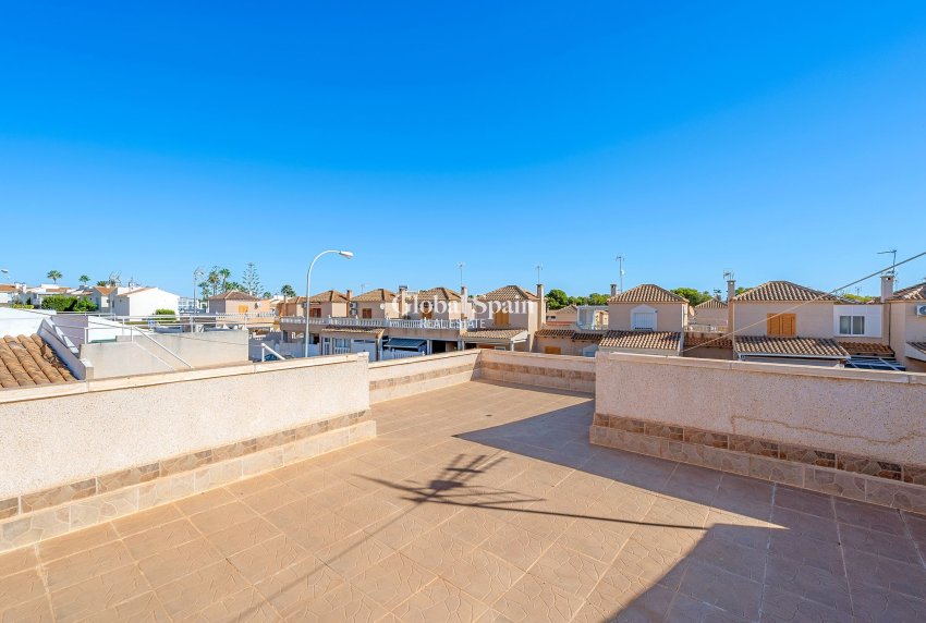 Revente - APPARTEMENT -
TORREVIEJA - Costa Blanca South