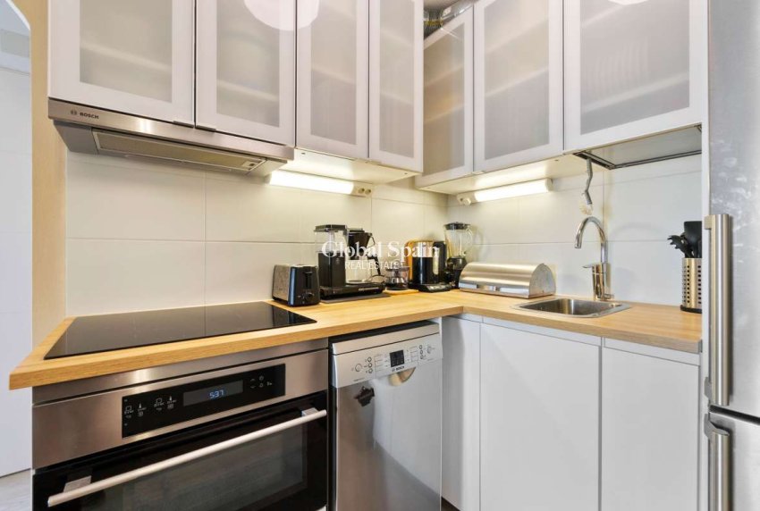 Revente - APPARTEMENT -
TORREVIEJA - Costa Blanca