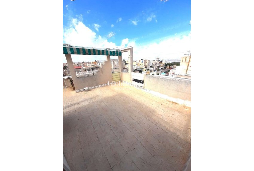 Revente - APPARTEMENT -
TORREVIEJA - Costa Blanca