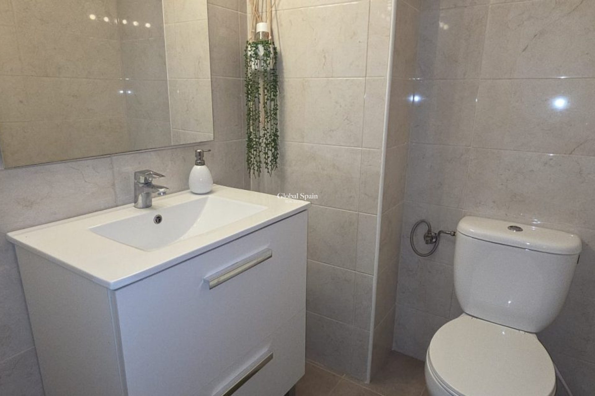 Revente - APPARTEMENT -
TORREVIEJA - Costa Blanca