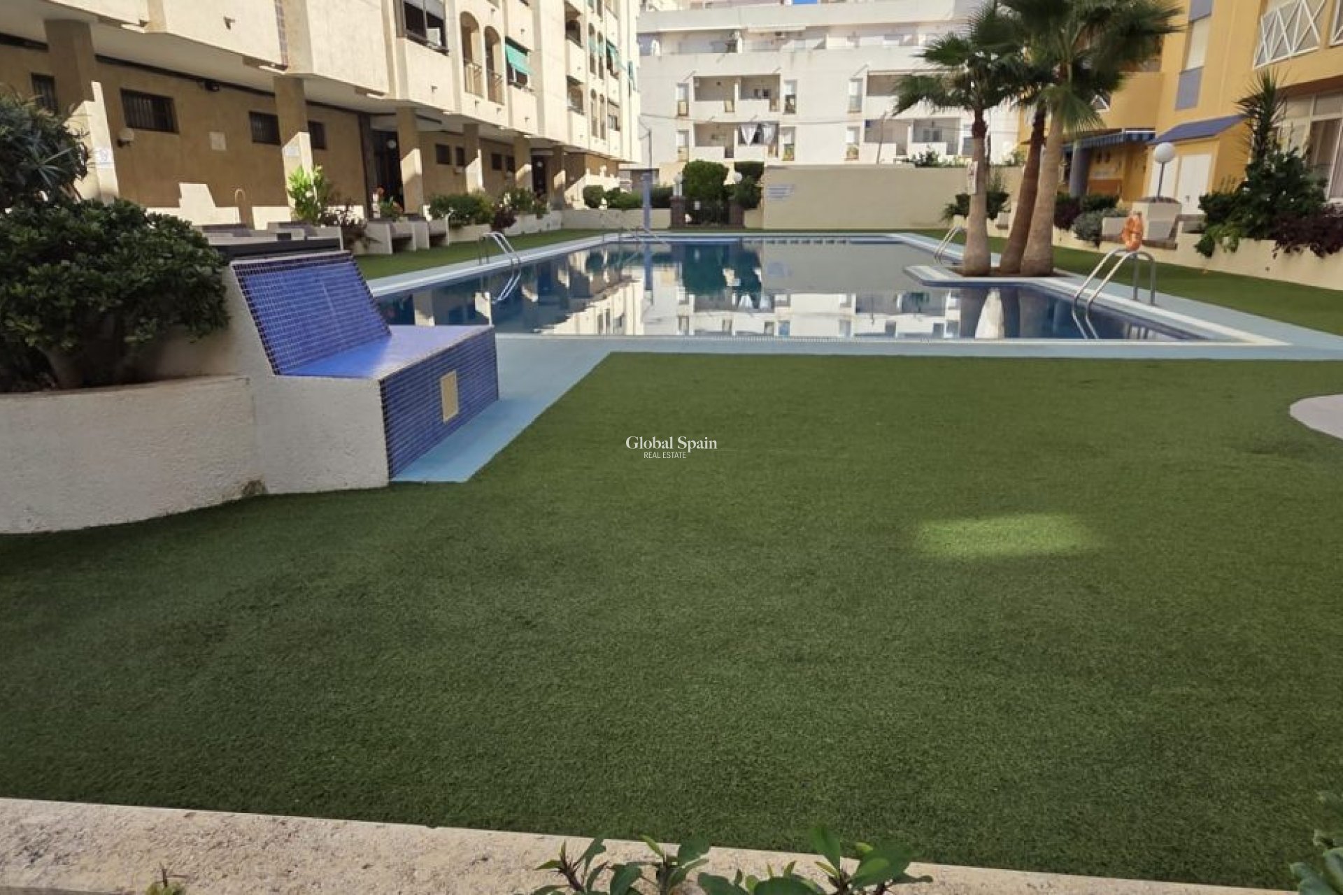 Revente - APPARTEMENT -
TORREVIEJA - Costa Blanca